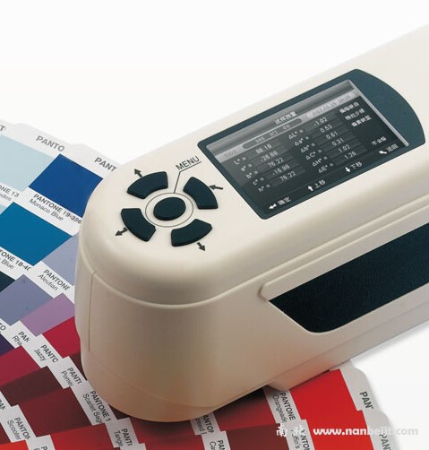 NR200便攜式電腦色差儀