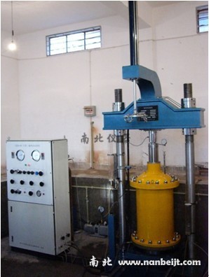 SZ30-4D 三軸剪切試驗機