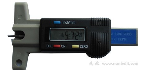 數顯碳化深度尺